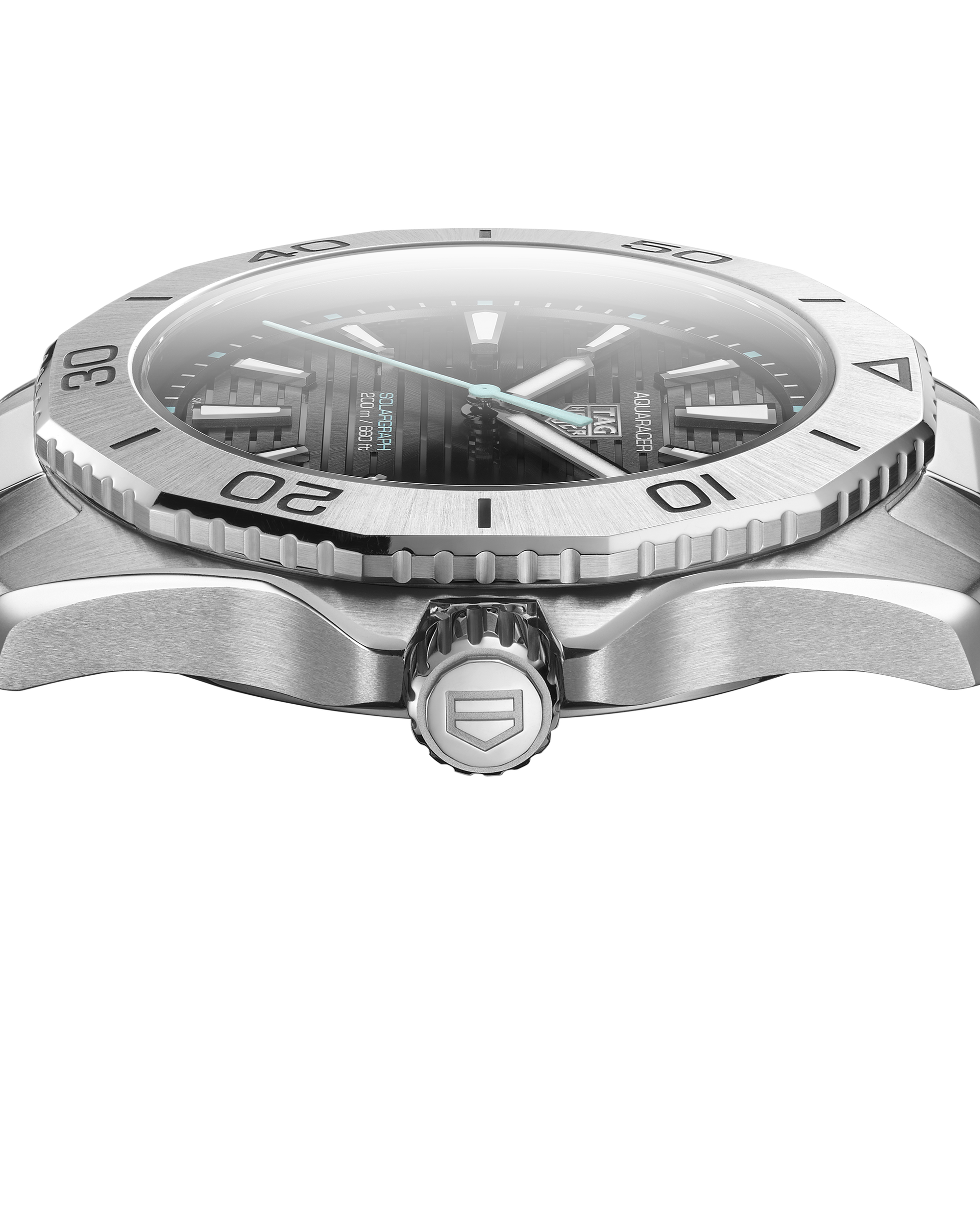 TAG Heuer Aquaracer Professional 200 Solargraph