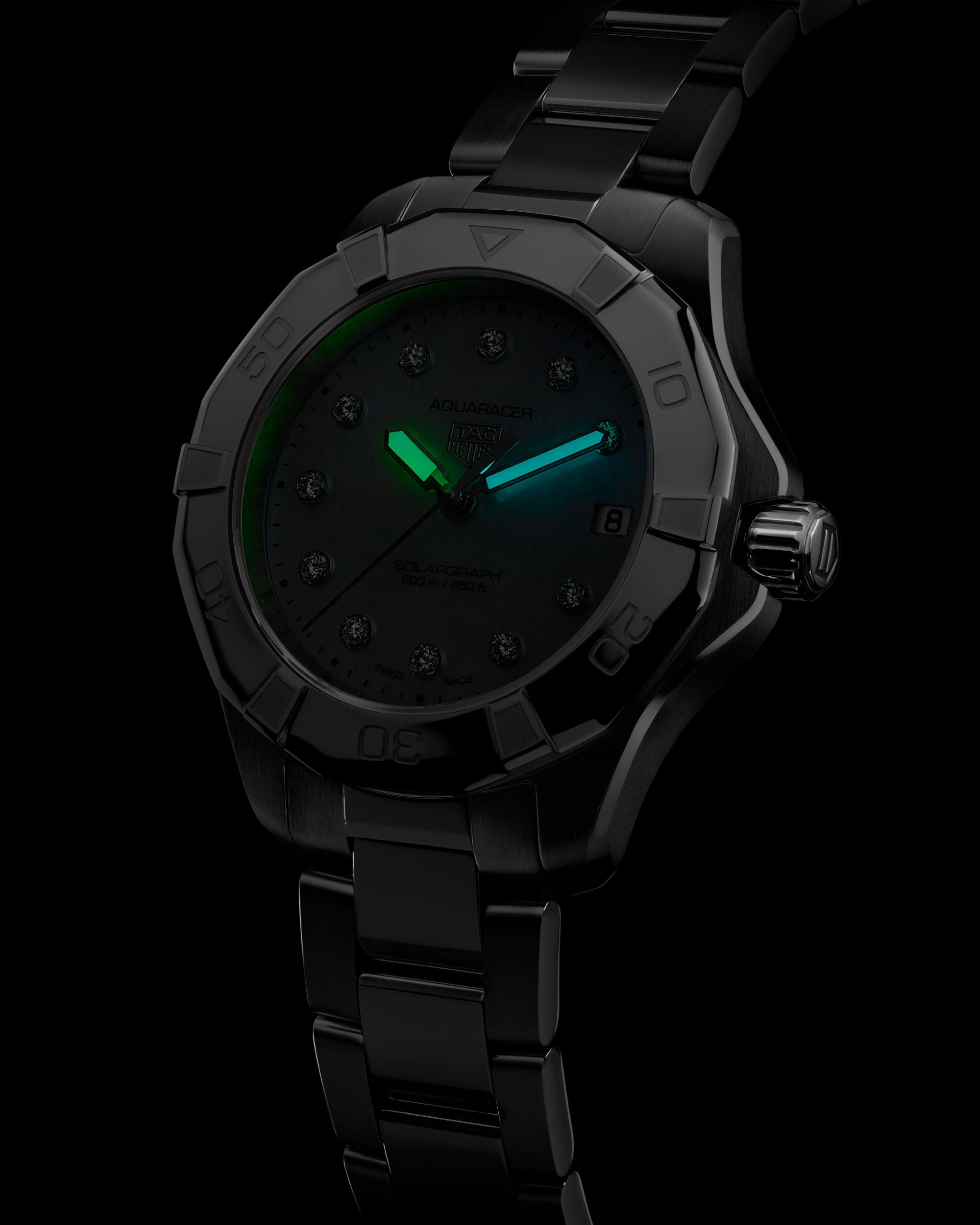 TAG Heuer Aquaracer Professional 200 Solargraph