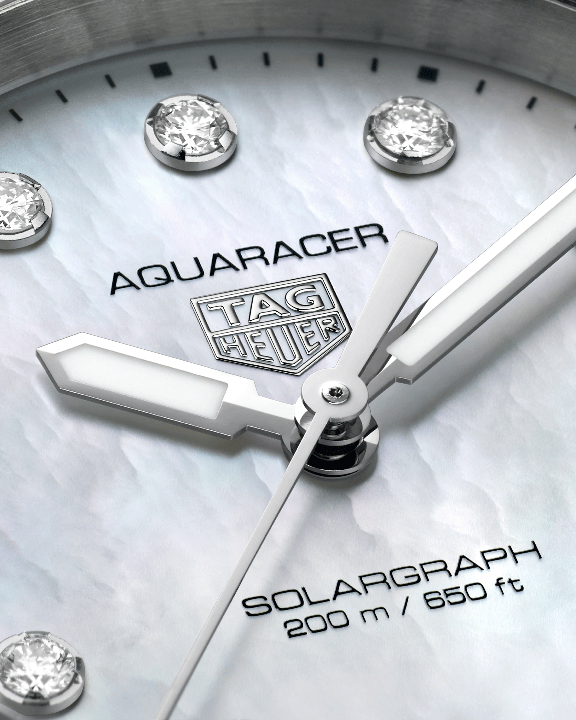 TAG Heuer Aquaracer Professional 200 Solargraph