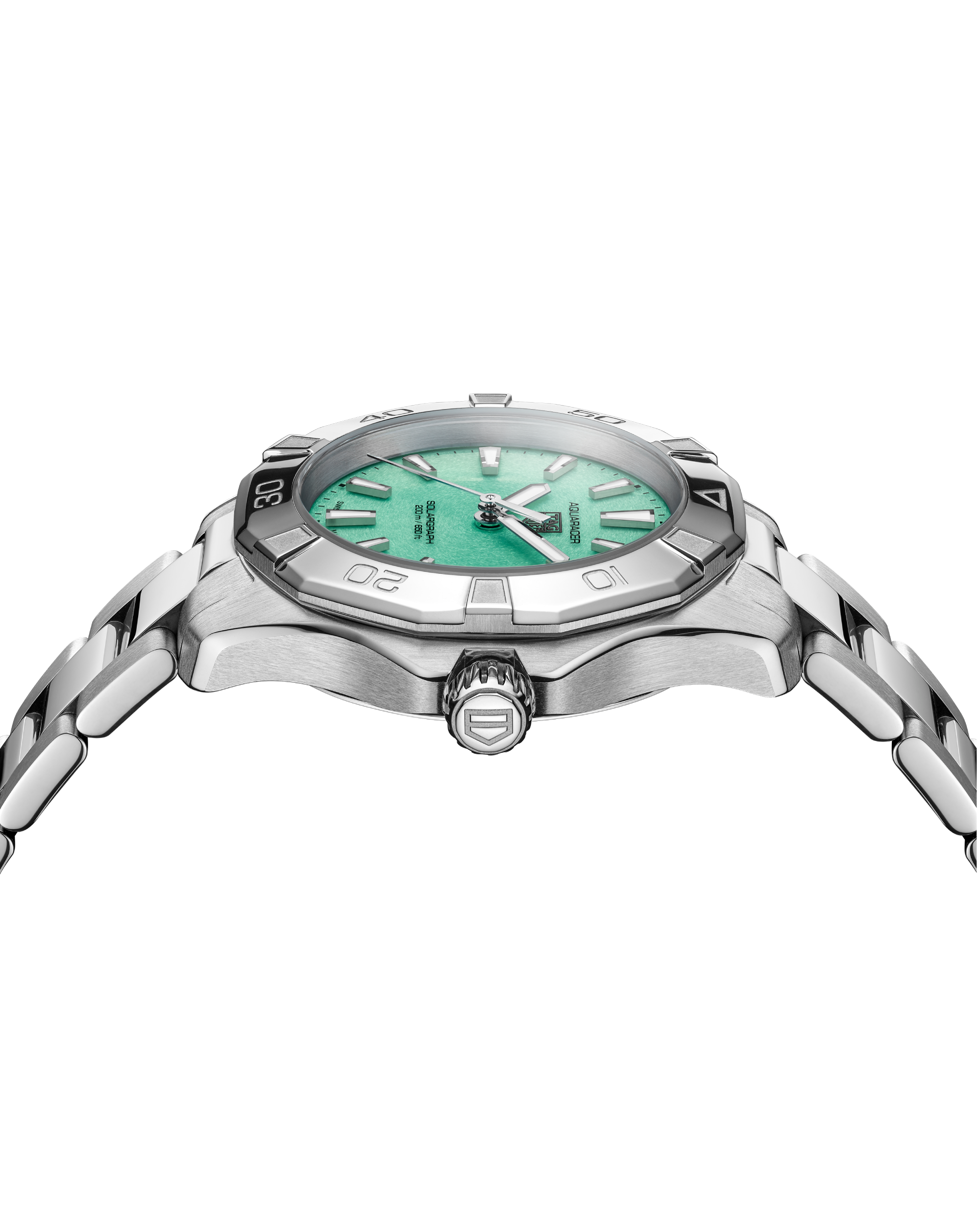 TAG Heuer Aquaracer Professional 200 Solargraph