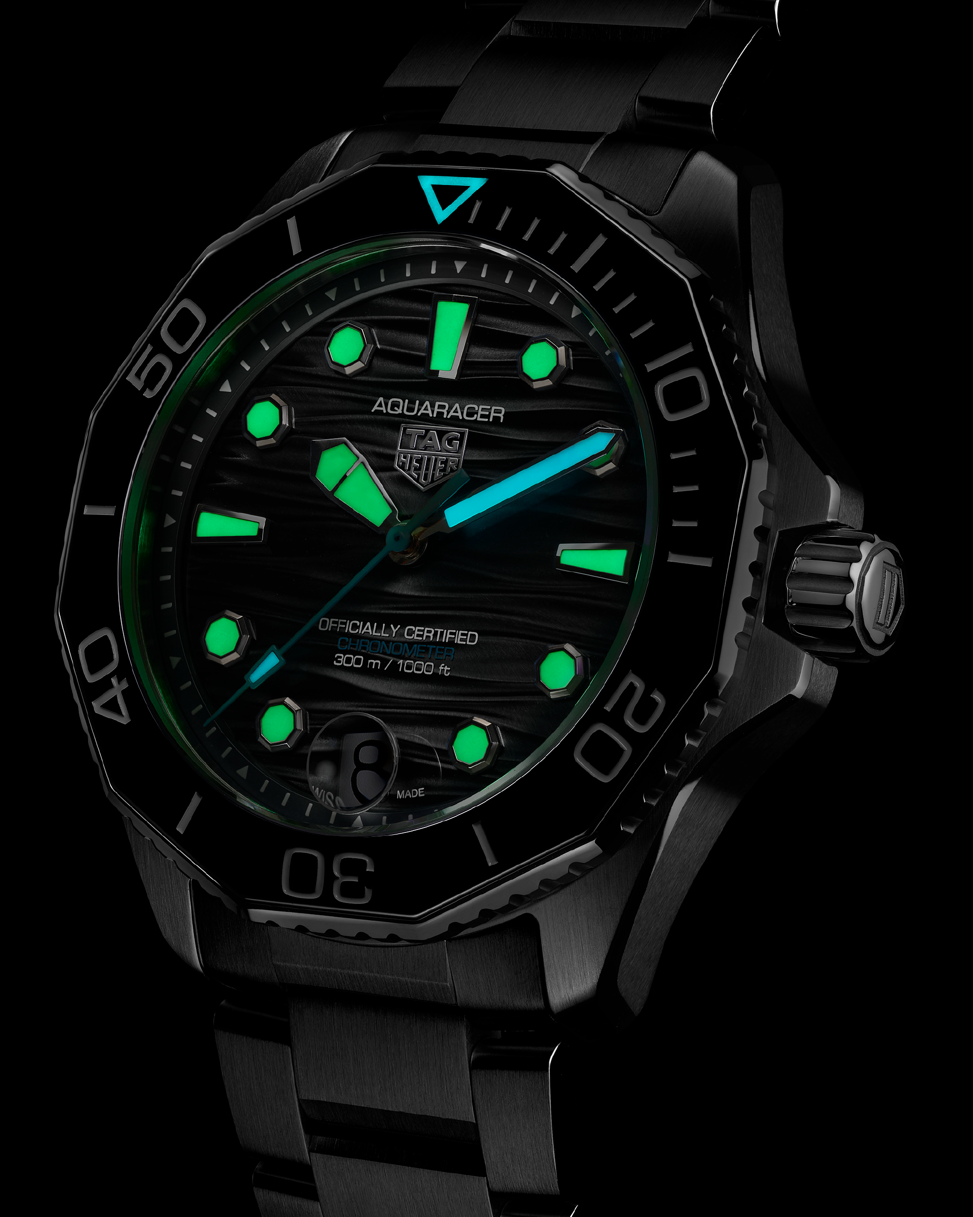 TAG HEUER AQUARACER PROFESSIONAL 300 DATE