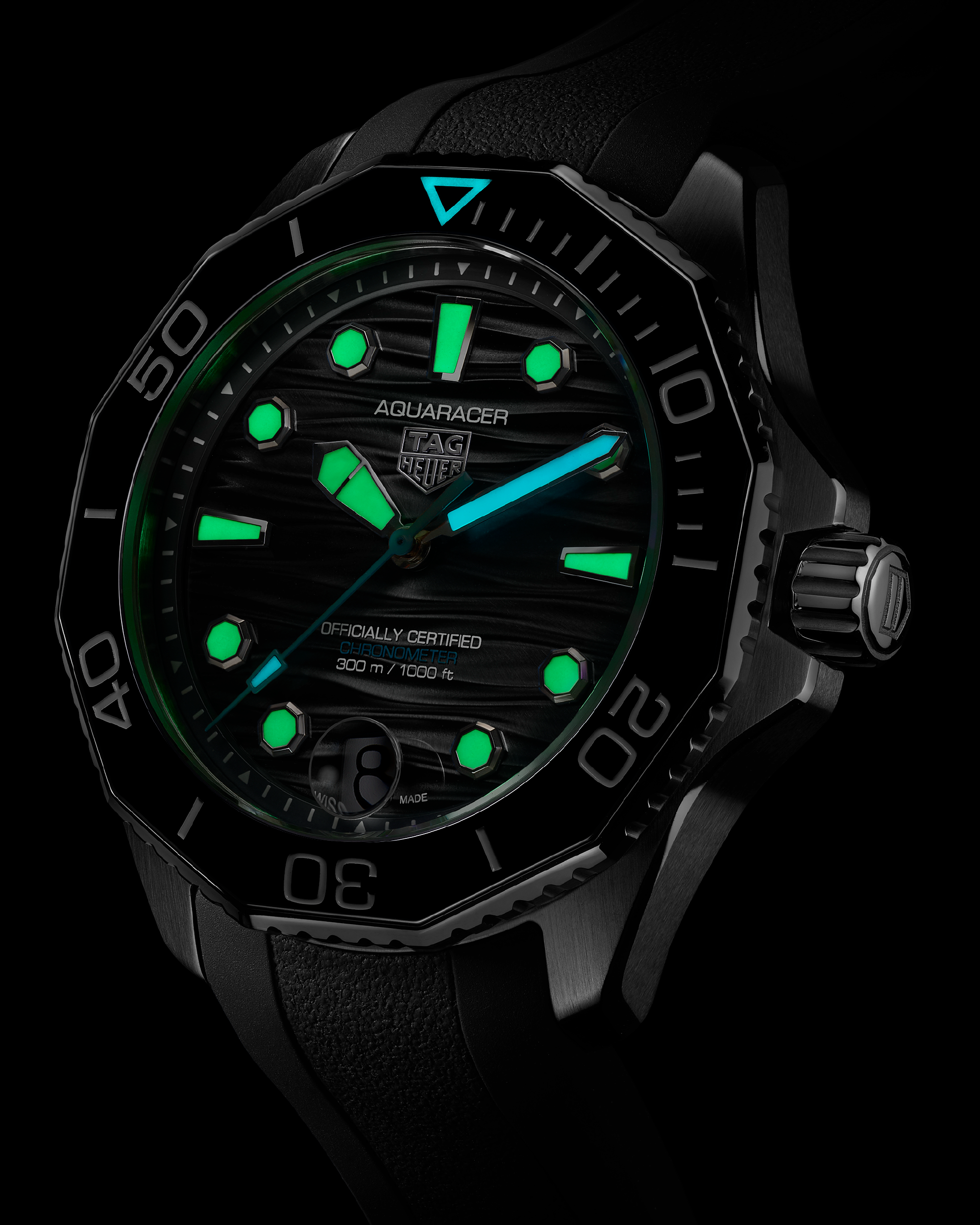 TAG HEUER AQUARACER PROFESSIONAL 300 DATE