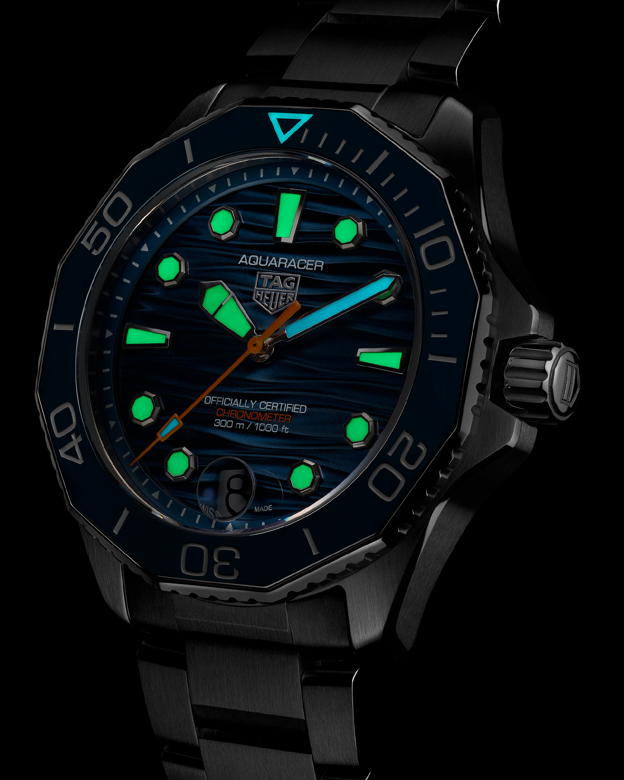 TAG HEUER AQUARACER PROFESSIONAL 300 DATE